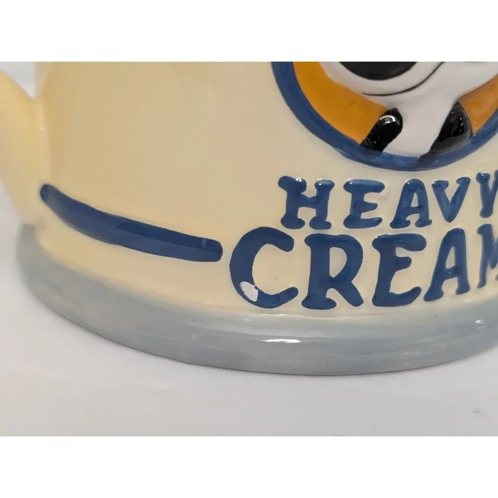 Vtg 1996 Warner Bros. Looney Tunes Pepe Le Pew Heavy Cream Ceramic Pitcher
